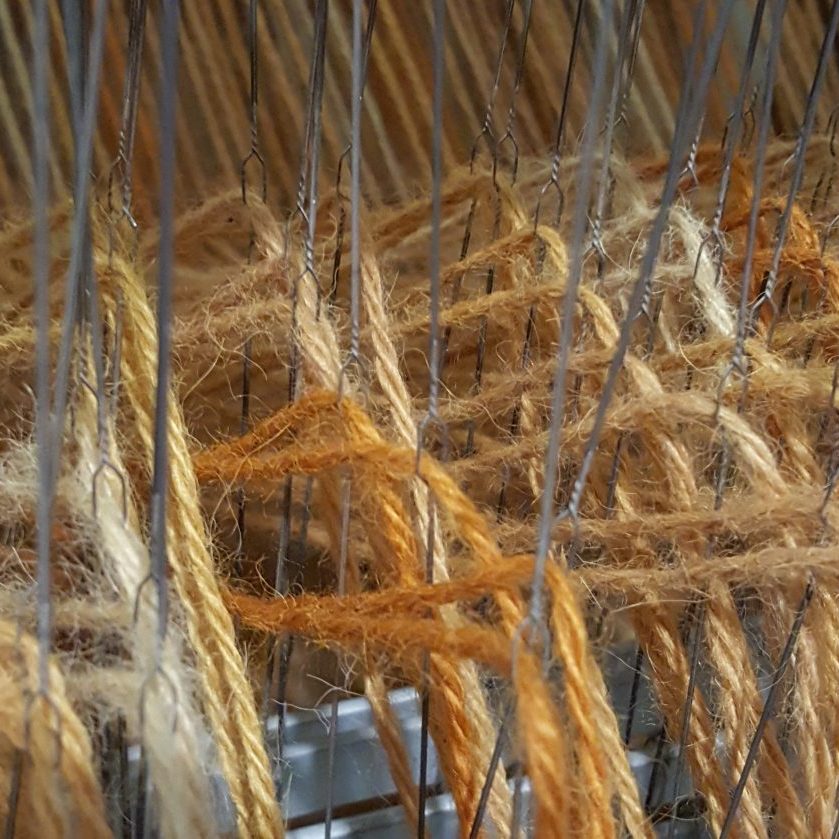 Hedgerow weaver
